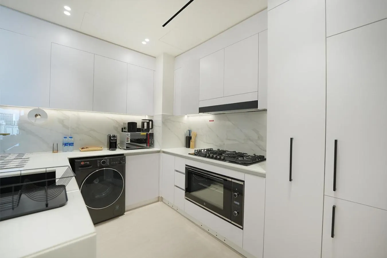 Easygo- Lavish 2Br In The Heart Of Jvc Binambr Apartment Dubai United Arab Emirates