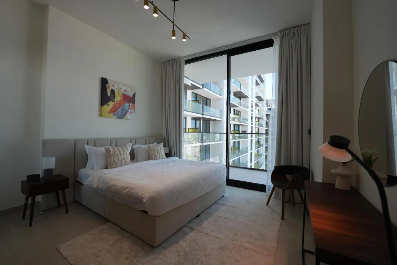 Easygo- Lavish 2Br In The Heart Of Jvc Binambr Apartment Dubai