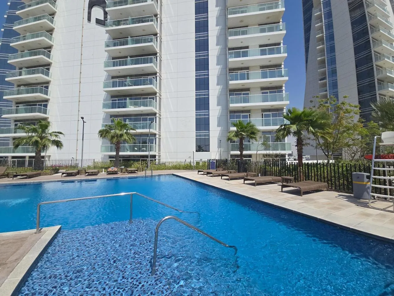 Apartment Ferienwohnung Easygo- Lavish 2Br In The Heart Of Jvc Binambr Dubai Vereinigte Arabische Emirate